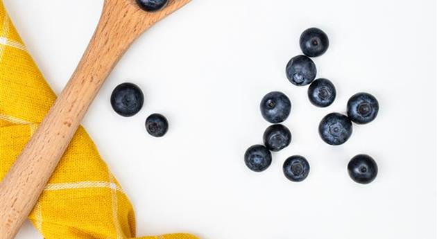 Heidelbeeren auf Löffel