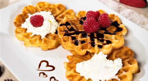 Valentinstag - Waffeln mit Früchten